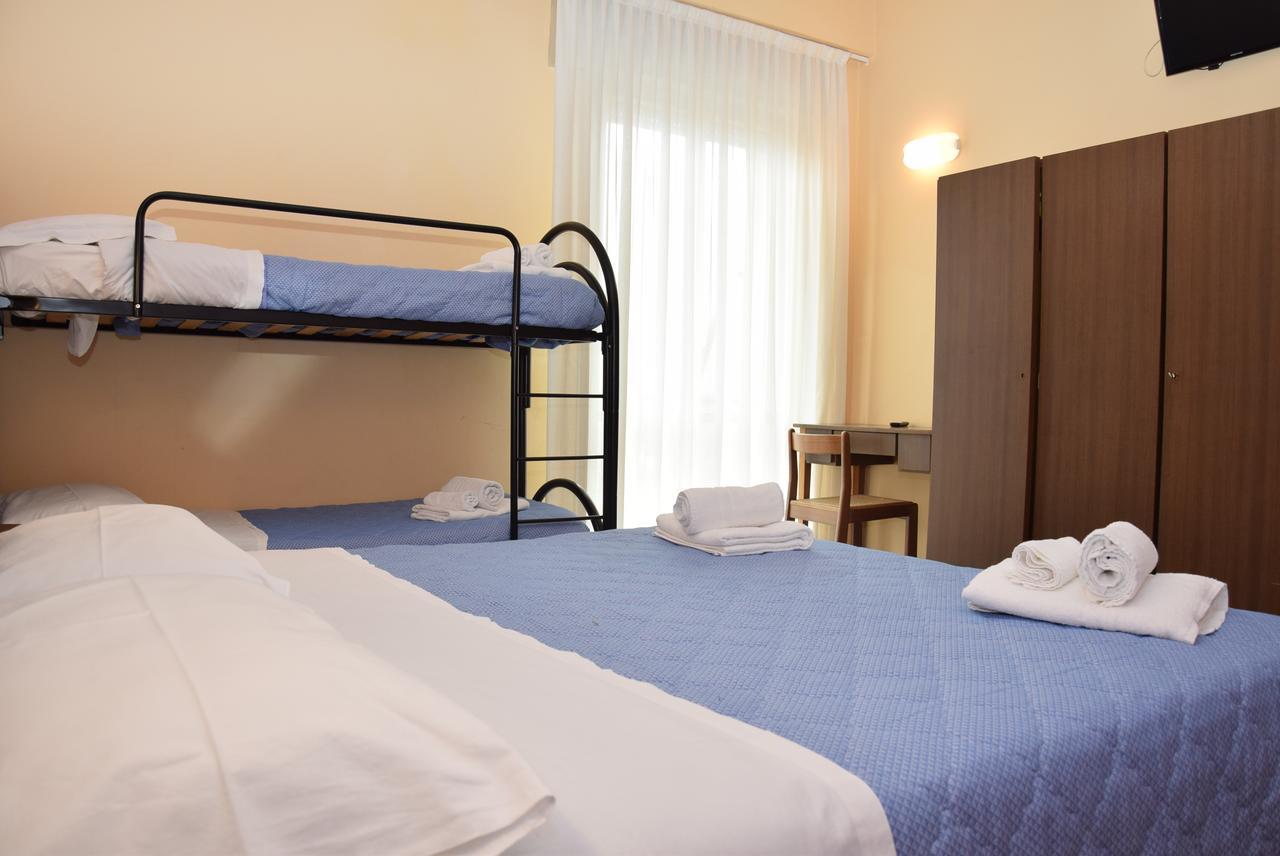Hotel Annetta Rimini Exterior photo